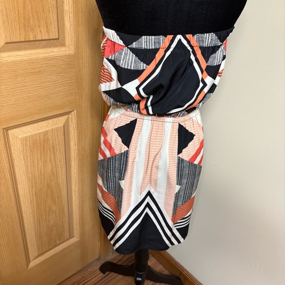 Express Blouson Sleeveless Geometric Strapless Dress-Black,Orange,White Size Sm - Picture 3 of 7